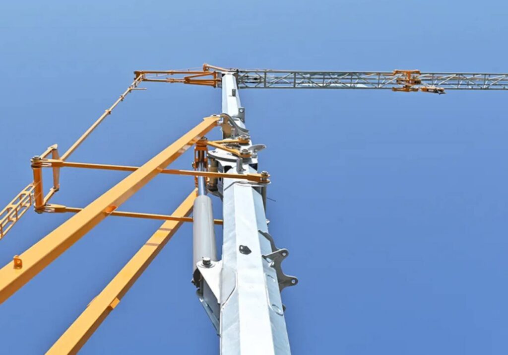 self-erecting-crane